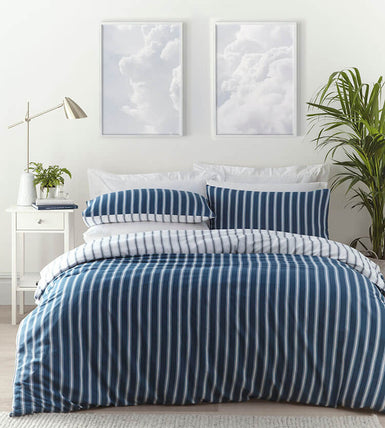 bedding-Harvard Stripe Blue